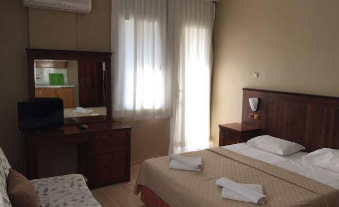 Cicek Apart Hotel Çeşme Zewnętrze zdjęcie