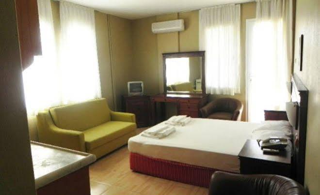 Cicek Apart Hotel Çeşme Zewnętrze zdjęcie